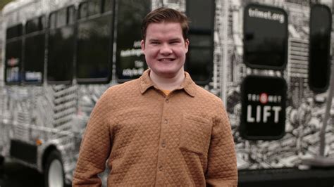 (VIDEO) Bus artist becomes TriMet LIFT operator - TriMet News