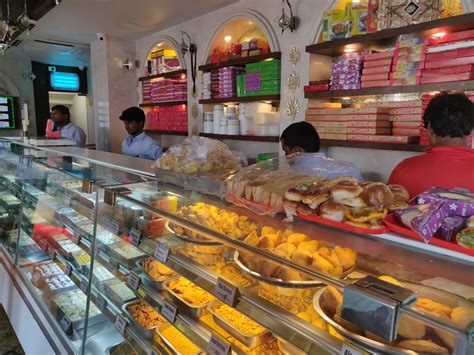 Street Food From Lucknow: Kabab, Kulfi and More | Foodaholix