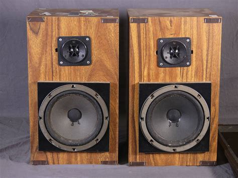 Paire d'enceintes MARTIN Gamma 208S Spectrum Slope, Vente aux enchères ...