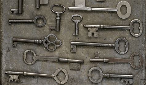 Different Old Types Of Keys Wallpapers HD / Desktop and Mobile Backgrounds