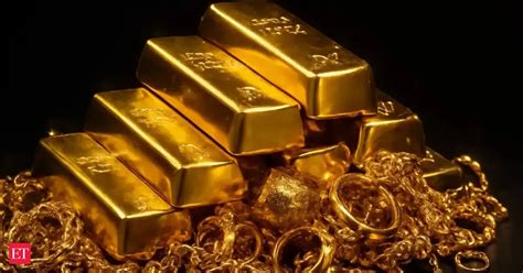 Gold price today surges beyond $4400: Gold prices hit record highs ...