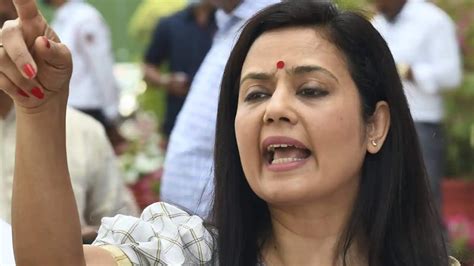 Sonia Gandhi-Smriti Irani Row TMC mp Mahua Moitra stands with congress ...