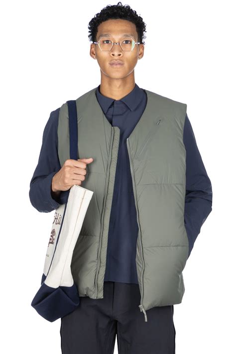 Arcteryx Veilance | Conduit Down Vest Men's - Forage | Men | Blue ...