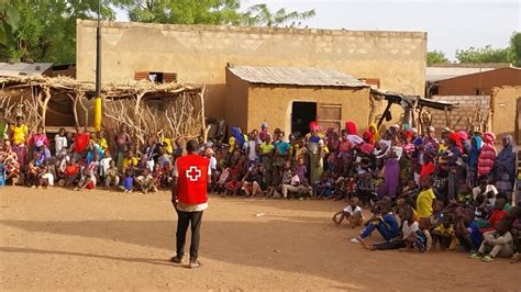 Reaching the unreached: Mali Red Cross teams go the last mile to ensure ...