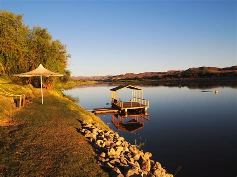 Gariep River (Orange River) on the border of S. Africa and Namibia. | Africa, River, Places to ...