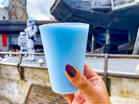 2022 WDW-01 hollywood studios star wars galaxy's edge milk stand blue ...