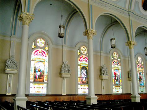Living Rootless: Abbeville, Louisiana: Saint Mary Magdalen Catholic Church
