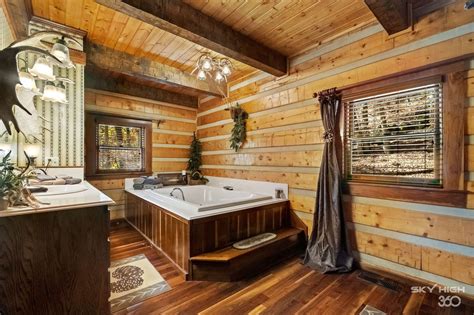 The Elk Lodge: Luxury Log Cabin at The Cinnamon Valley