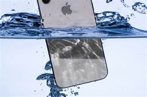 iPhone усанд норсон үед юу хийж болохгүй вэ?