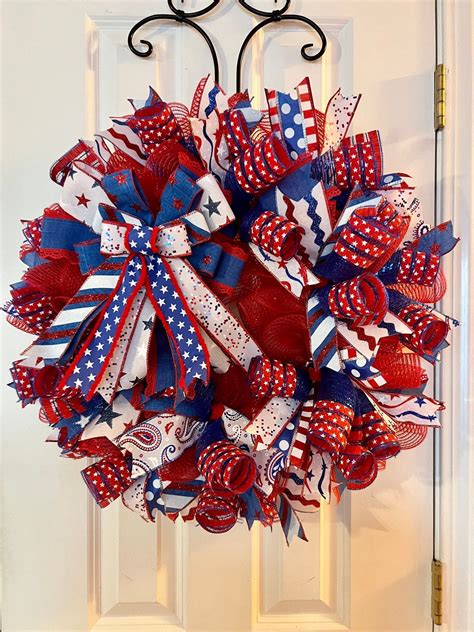 Patriotic wreath diy marthas wreath 4th of july wreath diy how to – Artofit
