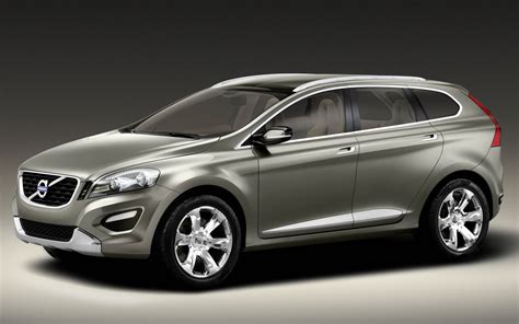 Volvo launches compact SUV XC60