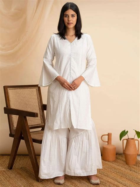 Buy White Kurtas & Kurtis for Women Online in India | Libas