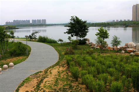 【携程攻略】北京黄花城水长城景点,值得一去，周末踏青的好地方，自然风光很美，有山有水，满眼绿色，很…