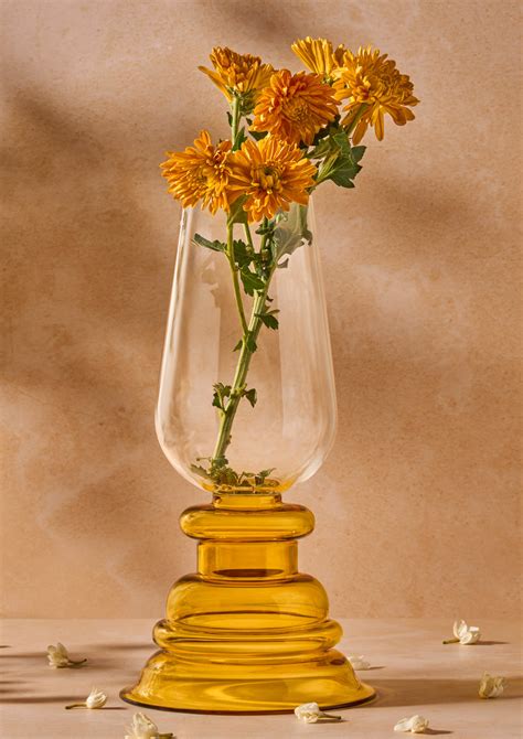 Kanak Yellow Clear Vase – Glass Forest
