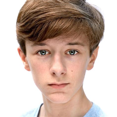 Detroiters (2017) Full Cast & Crew - Plex