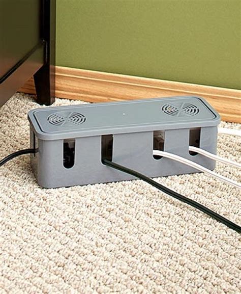 Simple Cord Cable Box - En situation sous bureau