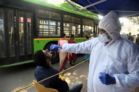 Delhi witnesses fall in COVID cases with12,527 new infections