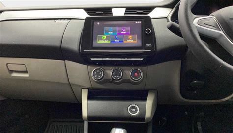 Certified Used 2020 Renault TRIBER RXZ AMT | 18,184 Kms - CARS24