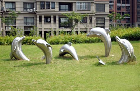抽象不锈钢鹿雕塑户外园林景观工程公园动物金属不锈钢雕塑定制-阿里巴巴