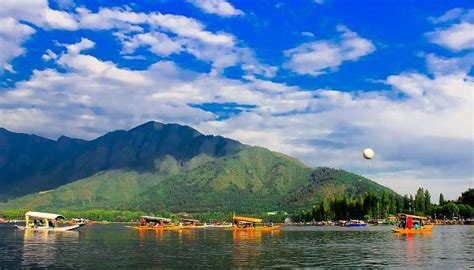 Khilanmarg Is A Beautiful Destination To Witness In Kashmir In 2026