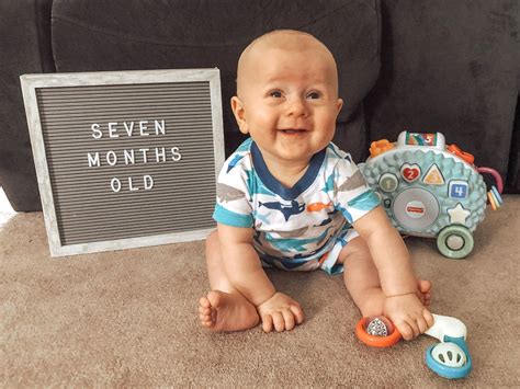7 months old | Baby photos, Baby boy, 7 month olds