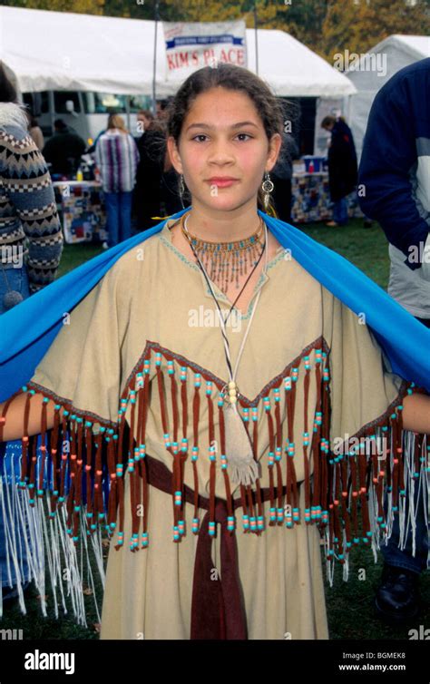 Weaving Native History: Unravel the Legacy of Wampanoag Garments