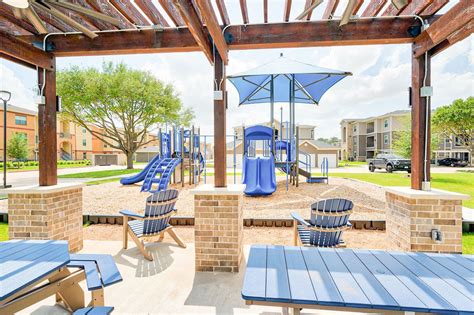 Luxury Apartments in Cypress, TX | Experience Gateway at Cypress Creek