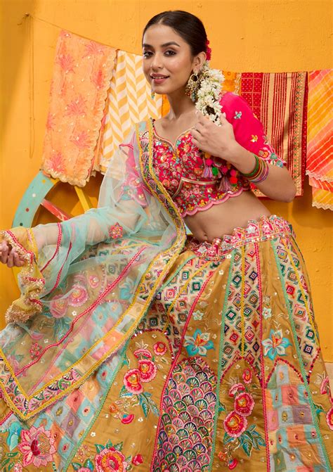 Buy Rani Pink Threadwork Banarasi Readymade Lehenga - Koskii