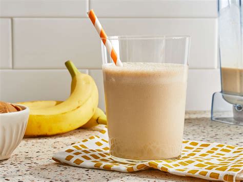 Peanut Butter Banana Smoothie Recipe - Famousbio