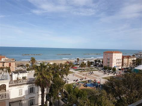 HOTEL GARDEN (Porto San Giorgio, Marche) - Hotel Reviews & Photos ...