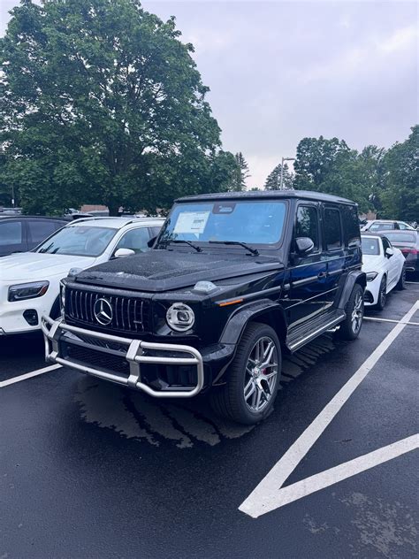Doug Horner - Benzs & Bow Ties | A simple spec, but it always works. Black / Black w/ Red ...