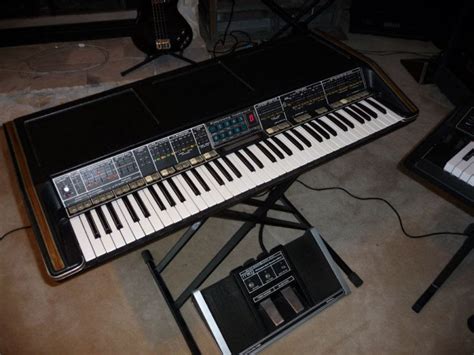 Moog Polymoog 的图像结果