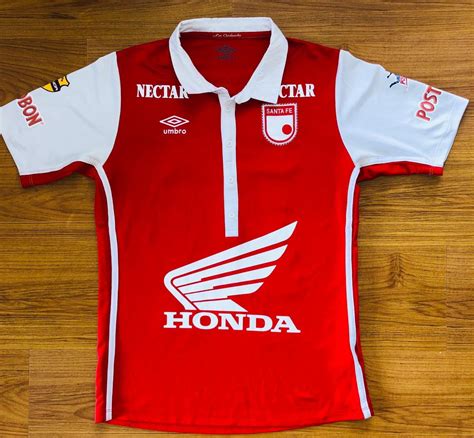 Independiente Santa Fe Home football shirt 2014. Sponsored by Honda