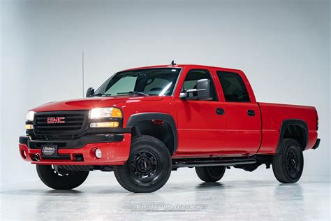 2007 GMC Sierra 2500 | Custom Classics Auto Body and Restoration