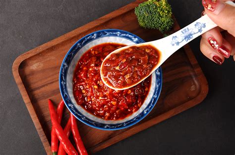 风靡全国的辣椒酱新鲜出炉，这些你都吃过吗？