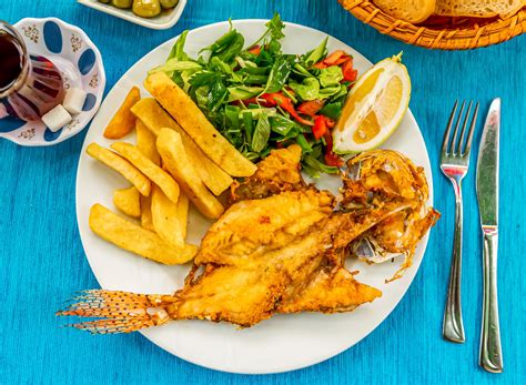 32 Food & Drinks To Try While In The Bahamas | SANDALS