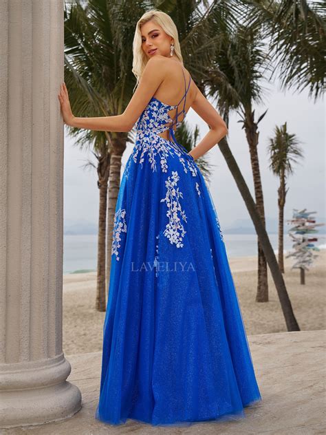A-line V-neck Appliques Lace Floor-Length Tulle Dress - Laveliya