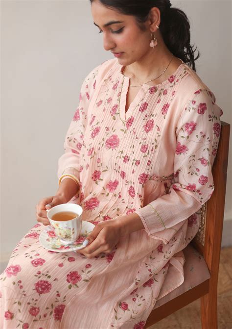 Blush Floral Pintuck Kurta Set – Andaaz by Jyoti Dhawan