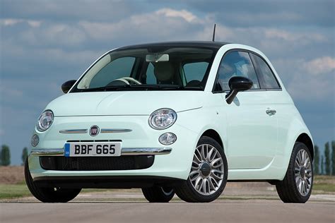 Fiat 500 Cult review | Carbuyer