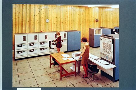 IBM 360 Computer Room 的图像结果