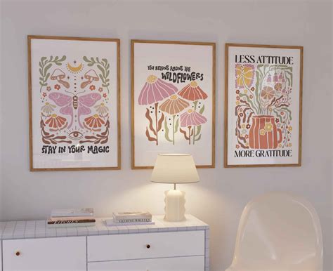 Over 100 Free Wall Art Prints.