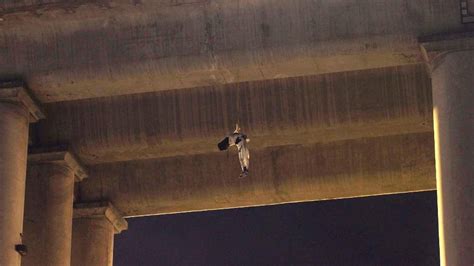 Body found hanging from bridge in Mexico City | Fox News