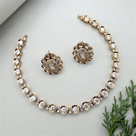Diamond Look Luxurious Single Line Round Stone Necklace Set - No Idol