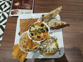 kajal gupta at Mr Crust Bakers, Kingsway Camp, - magicpin