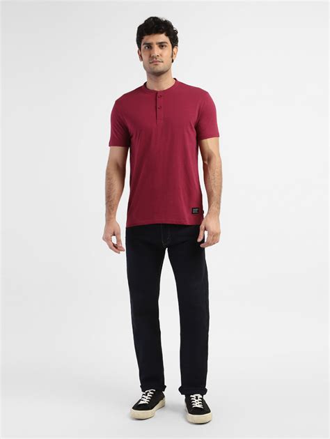 Men's Self Design Henley T-shirt Red – Levis India Store