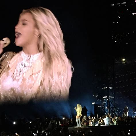 Pictures of Mona Lee Fultz