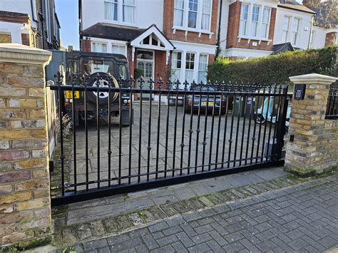 Iron Sliding Gates Iron And Aluminum Rolling Gates | Bi Parting