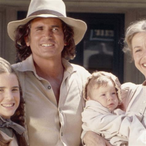 Vanna White Tells the Surprising Story of How She Landed Her 'Wheel of ...