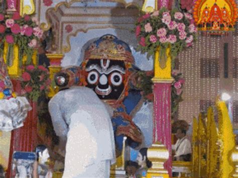 Glimpses from Ahmedabad’s Jagannath Rath Yatra 2025 - See VIDEO: Young ...