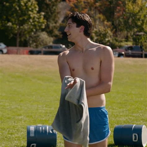 milo manheim as wally in school spirits | Milo manheim shirtless, Milo, Love milo